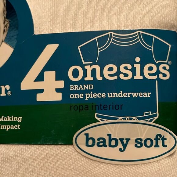 GERBER 4 ONE PIECE BABY SOFT ONESIES - Picture 2 of 2